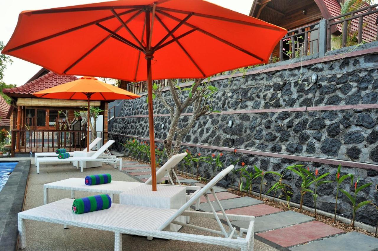 Surya Chandra Beach Bungalow Batununggul Экстерьер фото