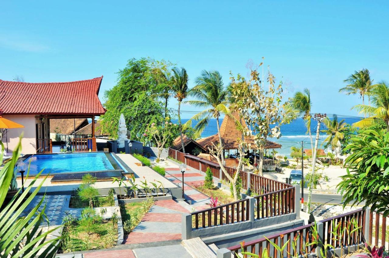 Surya Chandra Beach Bungalow Batununggul Экстерьер фото