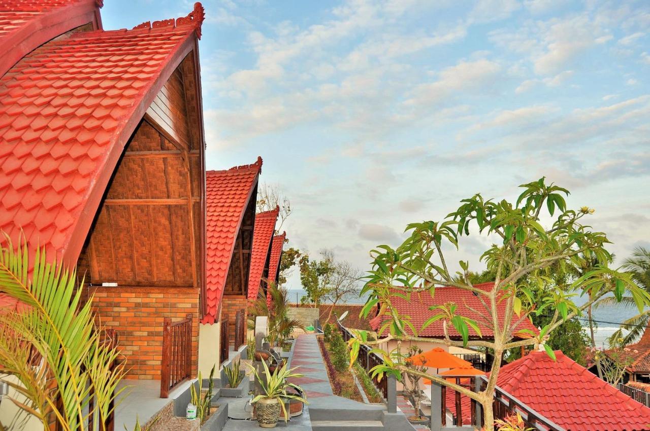 Surya Chandra Beach Bungalow Batununggul Экстерьер фото