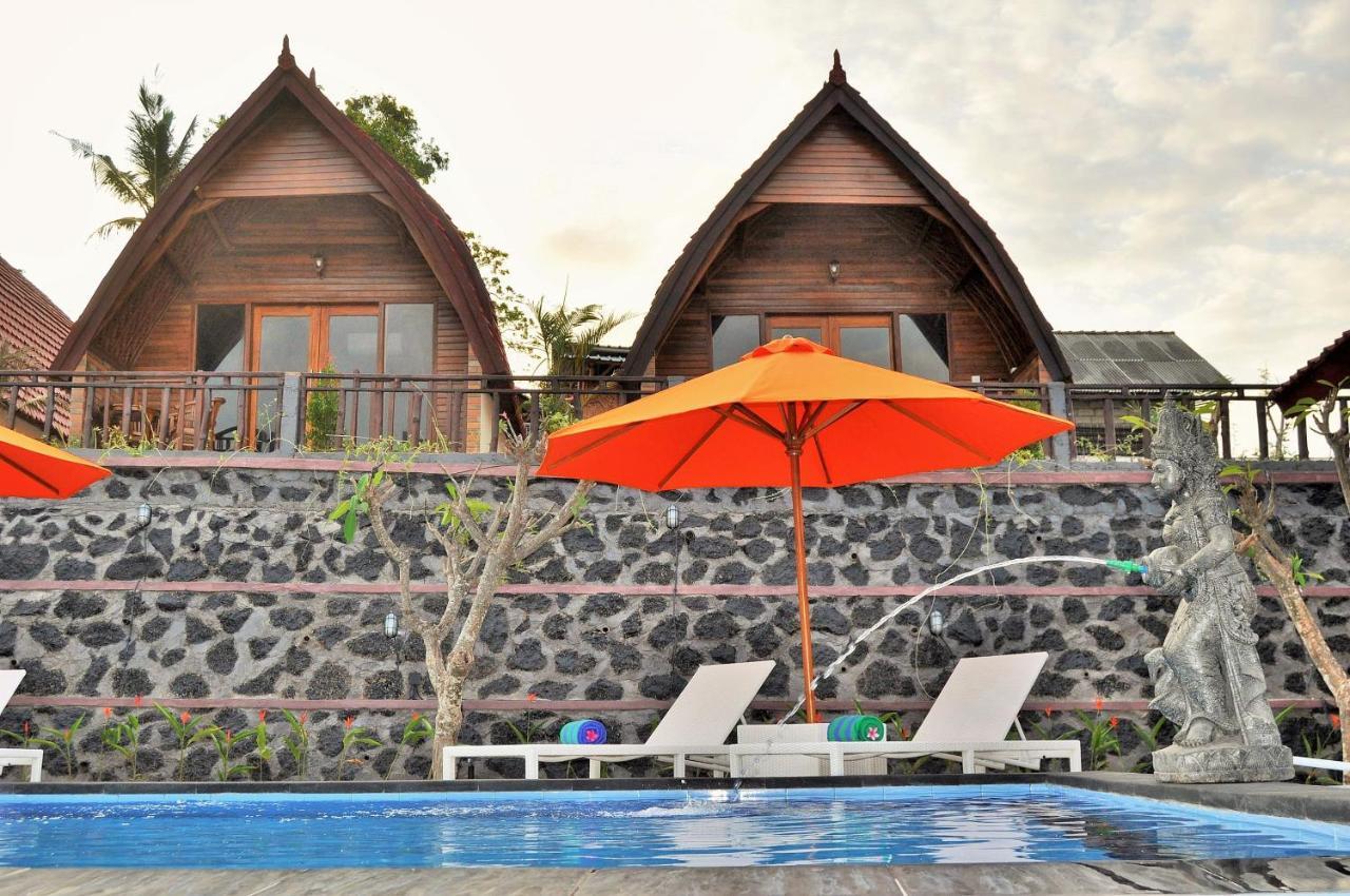 Surya Chandra Beach Bungalow Batununggul Экстерьер фото