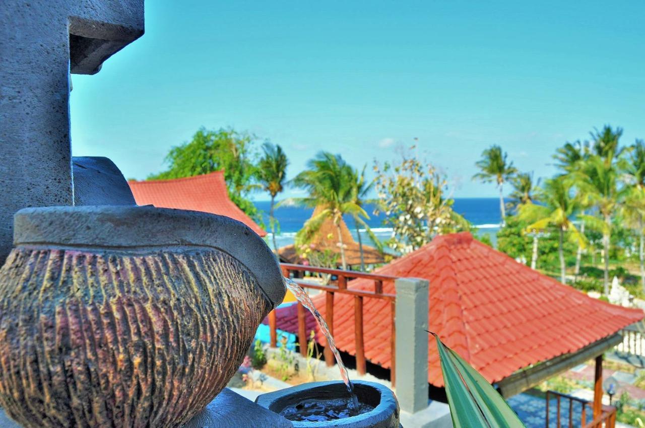Surya Chandra Beach Bungalow Batununggul Экстерьер фото