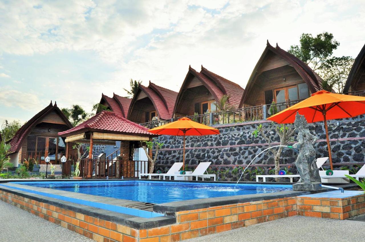 Surya Chandra Beach Bungalow Batununggul Экстерьер фото