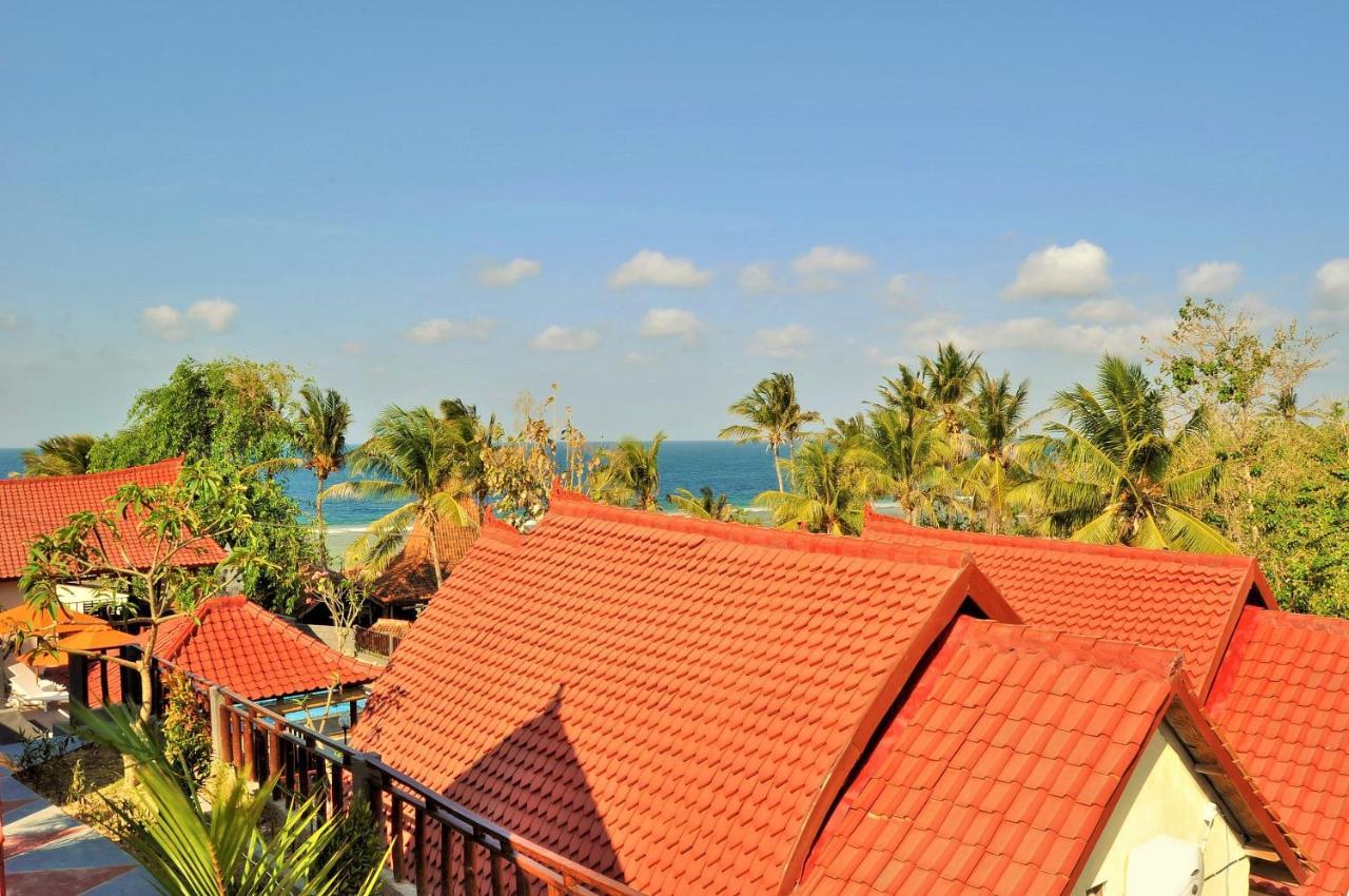 Surya Chandra Beach Bungalow Batununggul Экстерьер фото