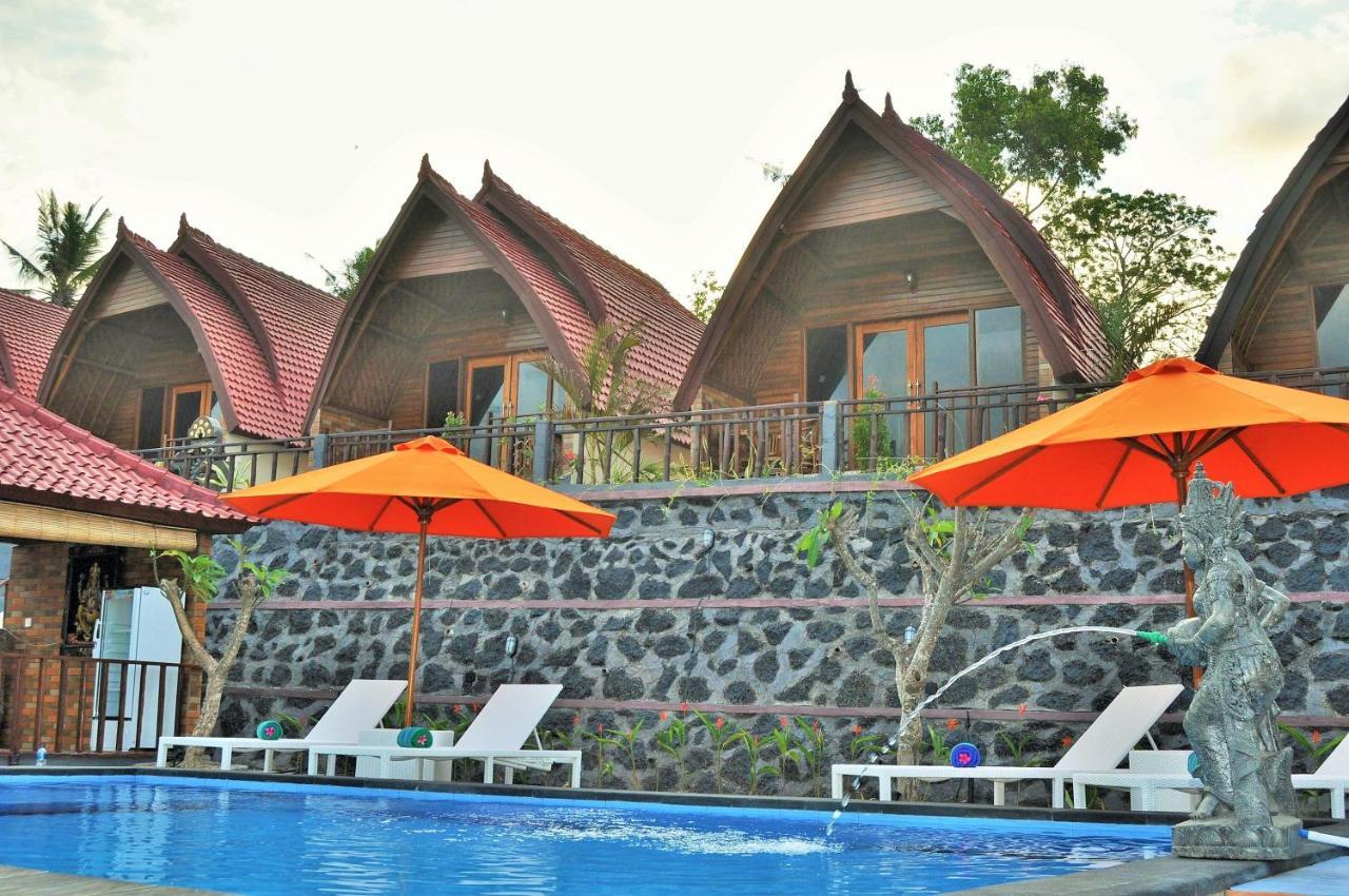 Surya Chandra Beach Bungalow Batununggul Экстерьер фото