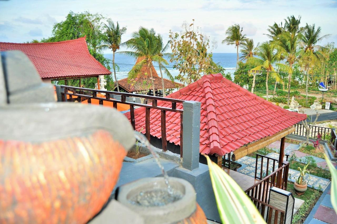 Surya Chandra Beach Bungalow Batununggul Экстерьер фото