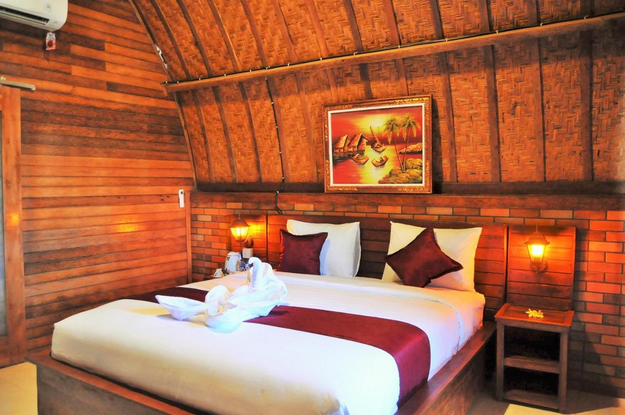 Surya Chandra Beach Bungalow Batununggul Экстерьер фото