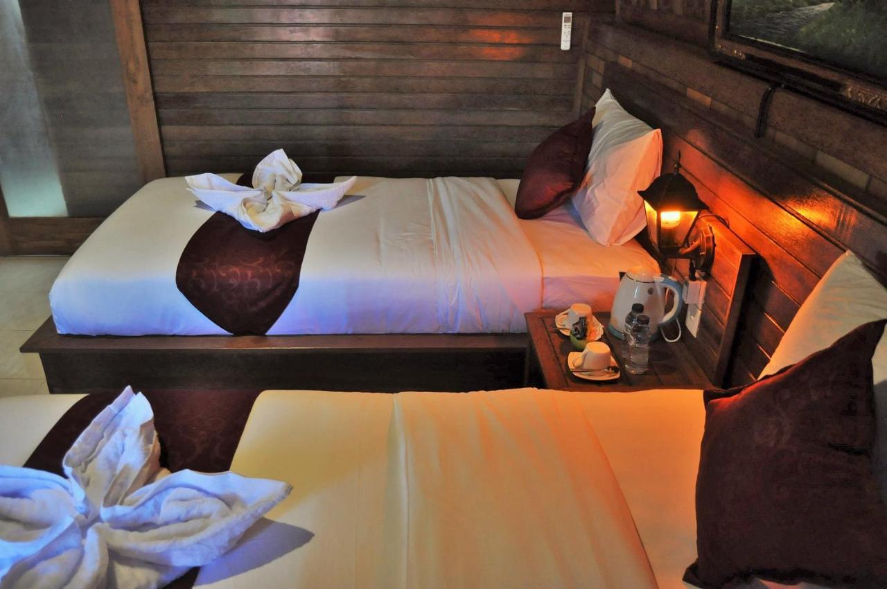 Surya Chandra Beach Bungalow Batununggul Экстерьер фото